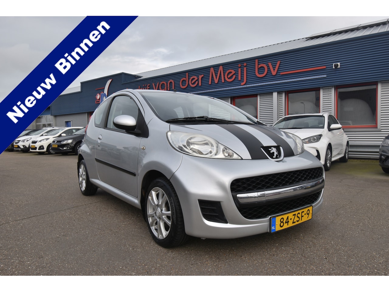 Peugeot 107 - 1.0-12V XR 1.0-12V XR , EL VOOR , RCD SPELER , - AutoWereld.nl