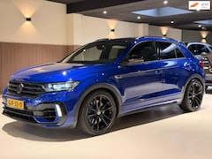 Volkswagen T-Roc - 2.0 TSI 4Motion R 300PK Pano|Beats|Camera|Blind|ACC|Trekhaak|Virtual