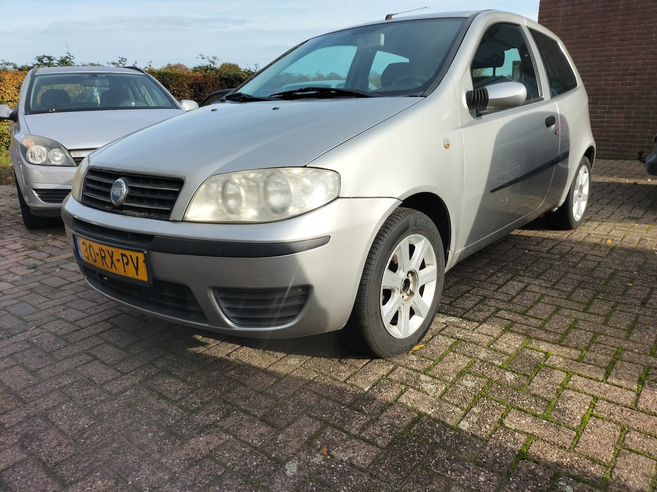 Fiat Punto - 1.4-16V Dynamic 1.4-16V Dynamic - AutoWereld.nl