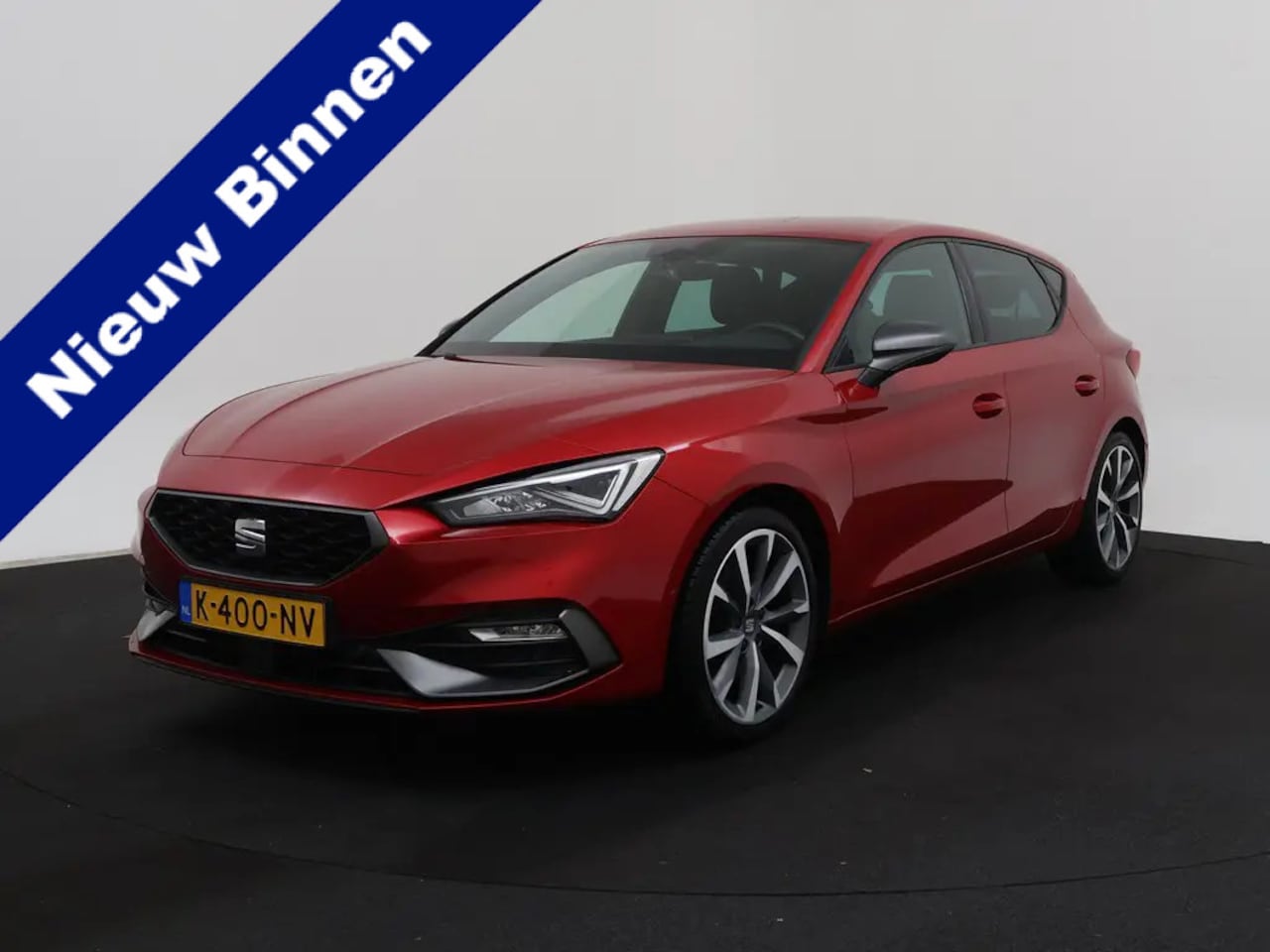 SEAT Leon - 1.5 eTSI FR Business Intense LED | Navi | Trekhaak | PDC | Cruise 12-2020 130.028 KM - AutoWereld.nl
