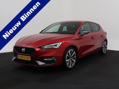 SEAT Leon - 1.5 eTSI FR Business Intense LED | Navi | Trekhaak | PDC | Cruise 12-2020 130.028 KM