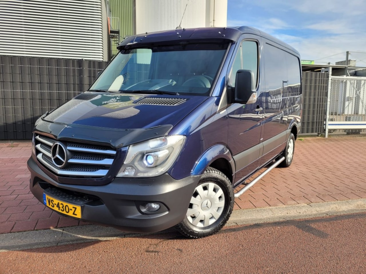 Mercedes-Benz Sprinter - 319 3.0 BlueTEC 325 L1H1 Incl Werkplaatsinrichting - AutoWereld.nl