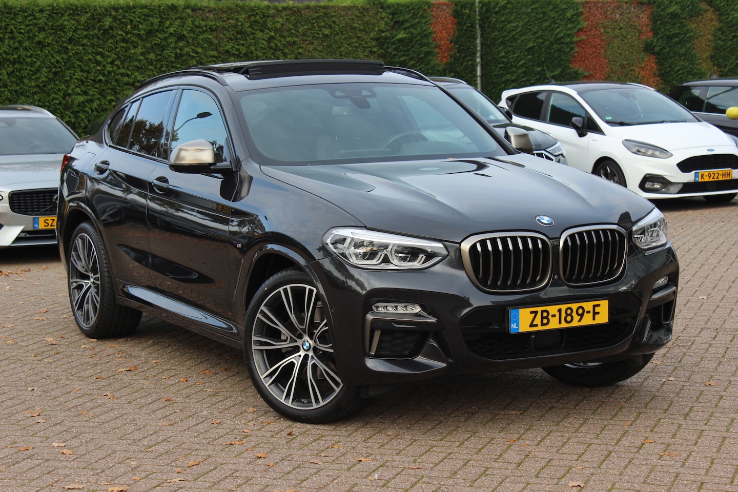 BMW X4 - xDrive20i High Exe. M Sport / Full option! / Panoramadak / 360Camera / Head-up / Leder / H - AutoWereld.nl