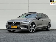 Volvo V60 - 2.0 T6 AWD R-Design Org NL Pano Head up Harman Kardon Keyless Apple carplay Camera Trekhaa