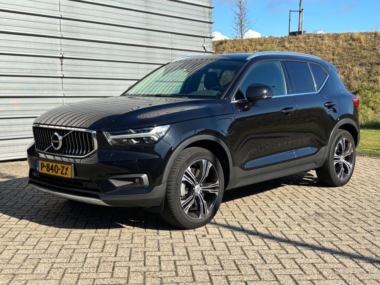 Volvo XC40 - T5 262PK Plug-In Hybrid Inscription 19" all season | Park Assist Pack | Climate Pack | Pri - AutoWereld.nl