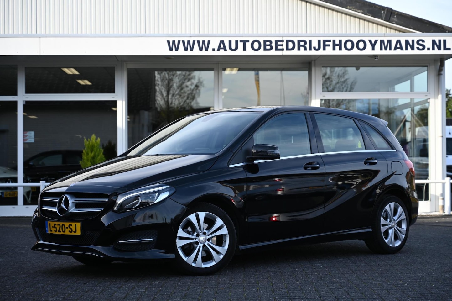Mercedes-Benz B-klasse - 180 Ambition Urban - AutoWereld.nl