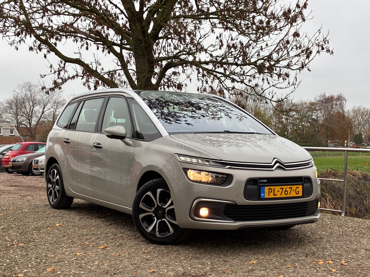 Citroën Grand C4 Picasso - 1.2 | Pano voorraam + 7 Pers + Clima + Cruise nu €8.975,-!!! - AutoWereld.nl