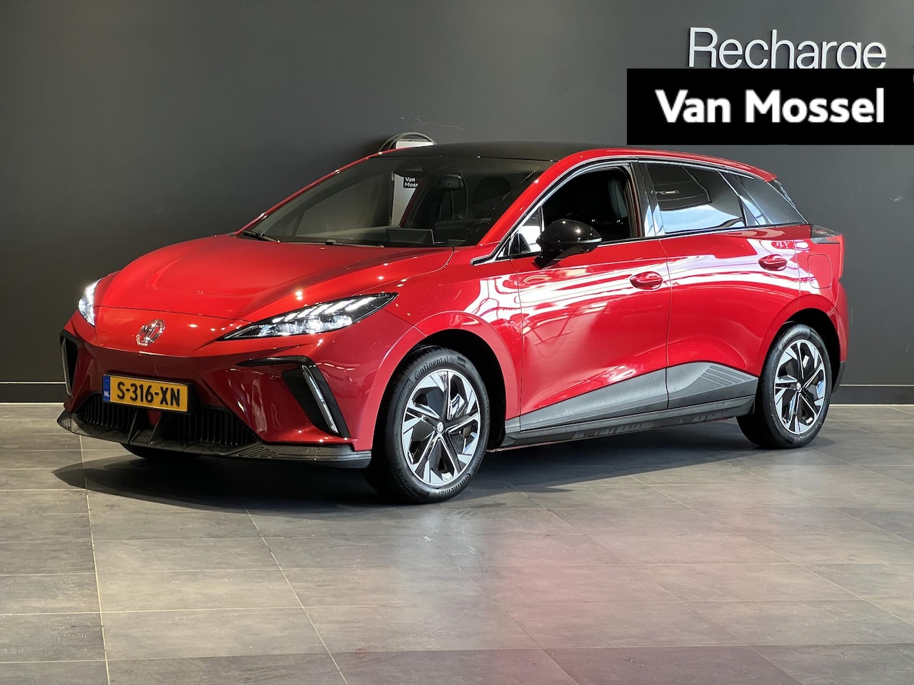 MG MG4 Electric - Luxury 64 kWh | Stoel + Stuurverwarming | 360 Camera | Cruise control | Carplay | - AutoWereld.nl