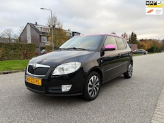 Skoda Fabia - 1.4-16V Sport 5DR*Cruise*Airco*NAP*Dealer onderhouden*12-07-2026 APK