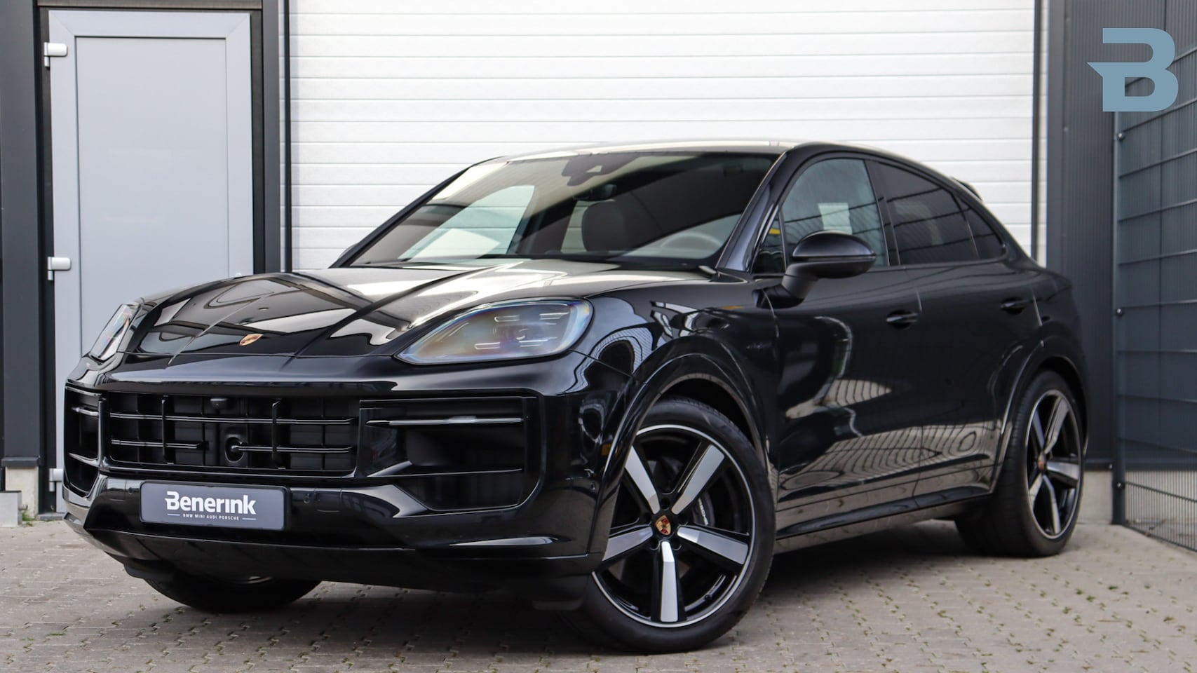 Porsche Cayenne Coupé - 3.0 E-Hybrid SportDesign | Head-up | Soft-Close | BOSE Sound | Surround View | Trekhaak | - AutoWereld.nl