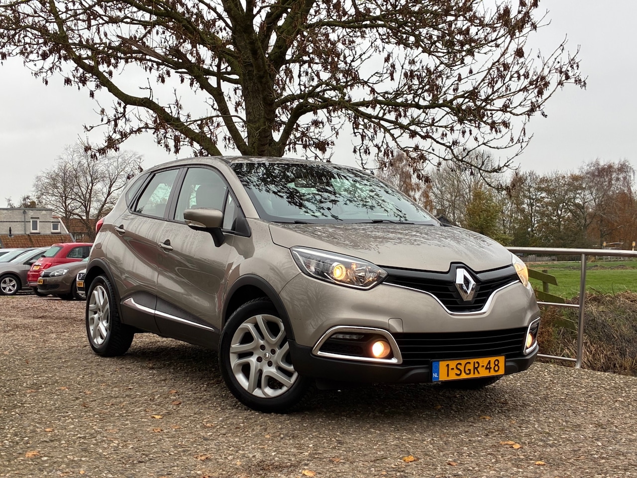 Renault Captur - 0.9 TCe Dynamique | Cruise + Clima + Navi nu €5.975,-!!! - AutoWereld.nl