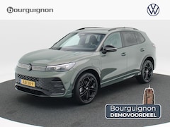 Volkswagen Tiguan - R-Line Edition 1.5 eHybrid 204 PK | Trekhaak | Head-Up | Harman/Kardon | Black Style | Pan