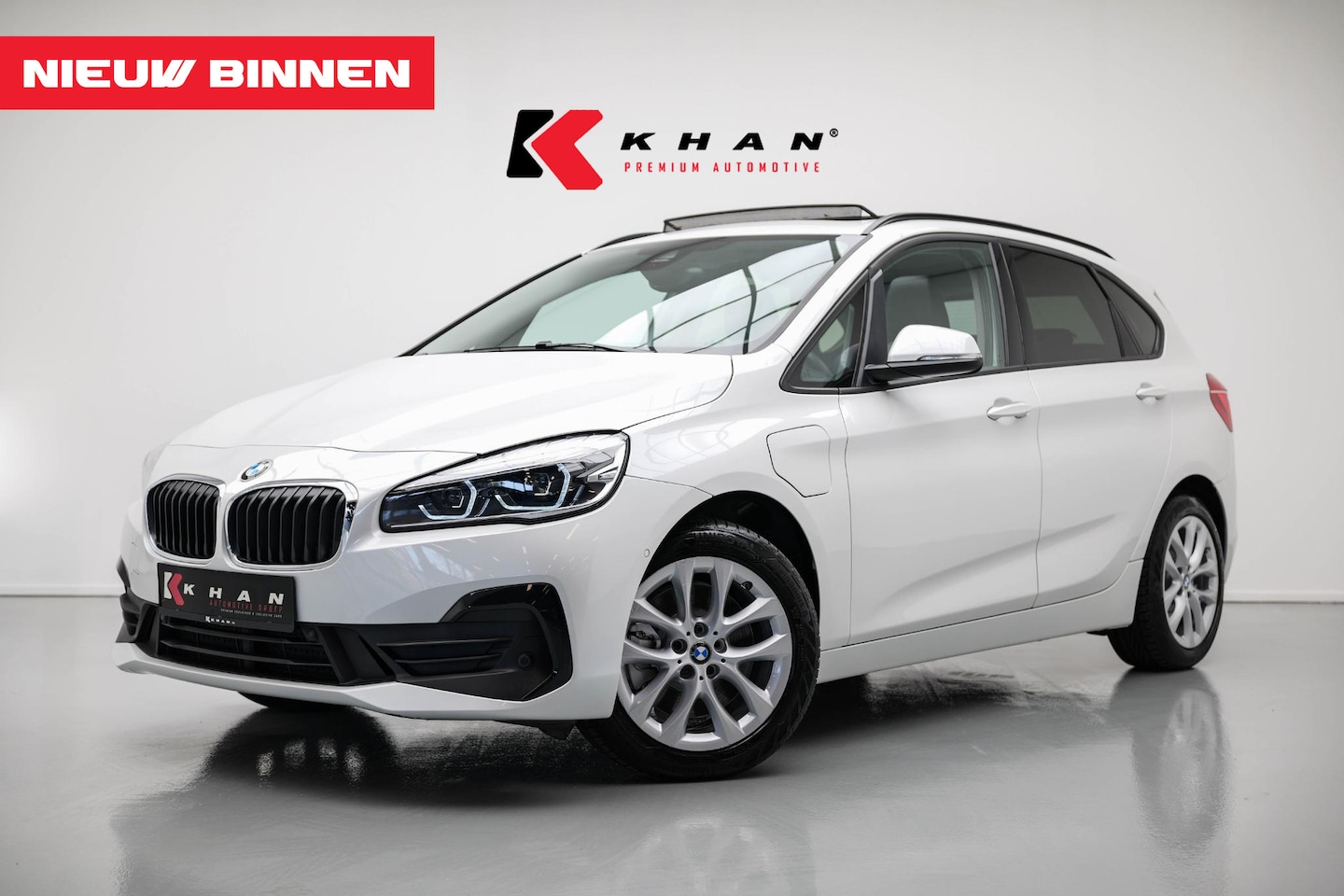BMW 2-serie Active Tourer - 225xe iPerformance Executive |Pano|Leder|Xenon| - AutoWereld.nl