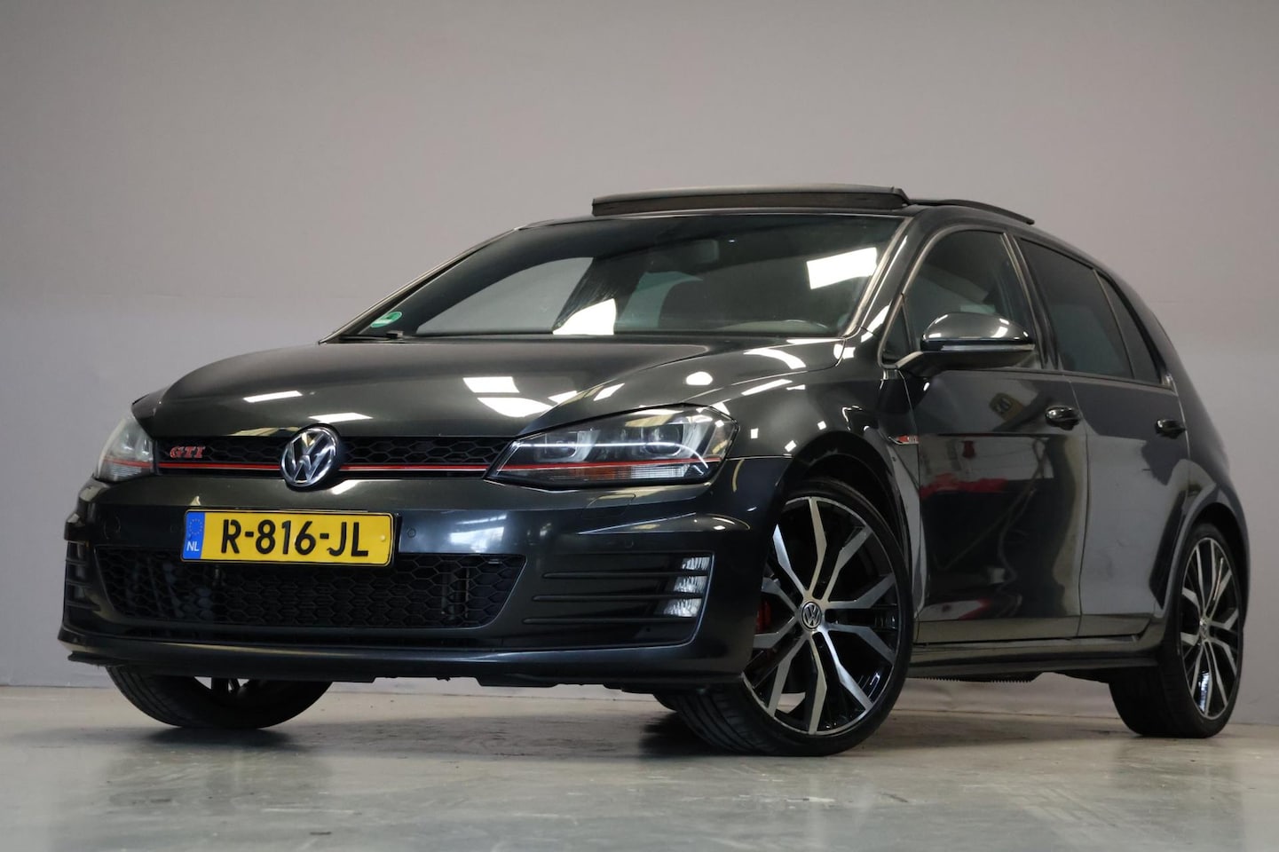 Volkswagen Golf - 2.0 TSI GTI Performance |Pano|Camera| - AutoWereld.nl
