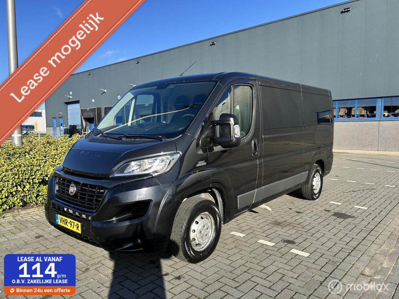 Fiat Ducato - bestel 30 2.3 MultiJet L2H1 Navi zwart met - AutoWereld.nl