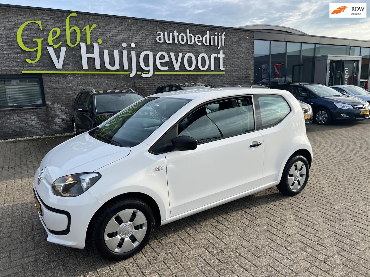 Volkswagen Up! - 1.0 high up! 1.0 high up! - AutoWereld.nl