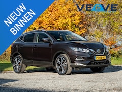 Nissan Qashqai - 1.3 DIG-T N-Connecta // trekhaak // panoramadak