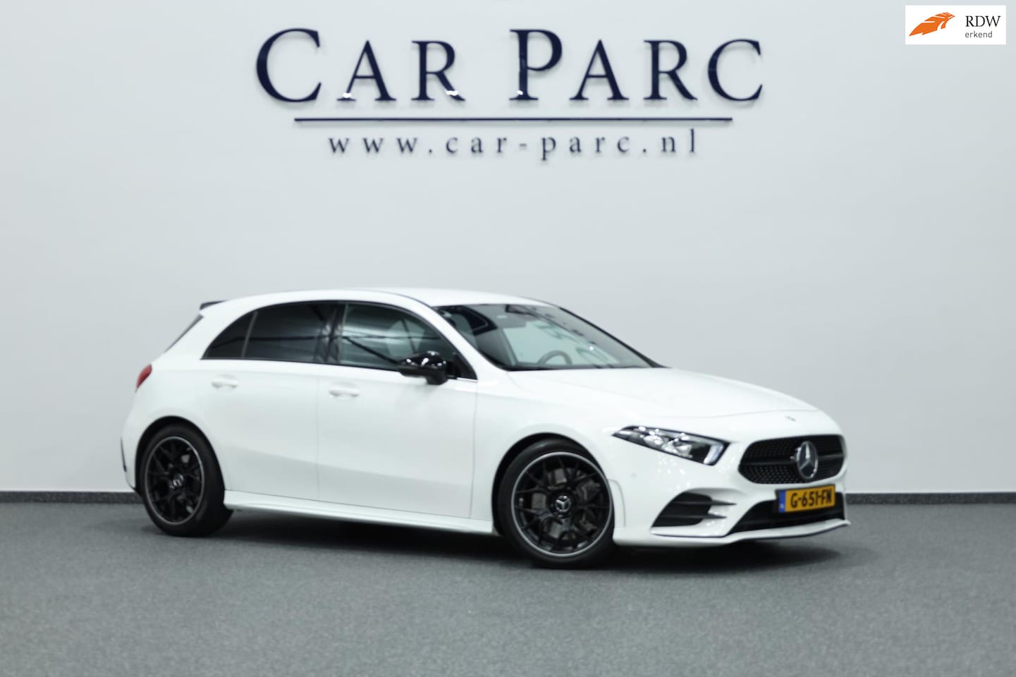 Mercedes-Benz A-klasse - 250 / 35 AMG LED/VIRTUAL/SFEER/HALF LEDER+S.VERWARMING/LMV/CAM/LINE/ACC/ECC/12 MDN GARANTI - AutoWereld.nl
