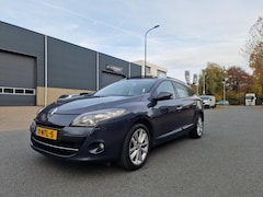 Renault Mégane Estate - 2.0 Privilége AUT PANO NAVI LEDER PSENSOR CRUISE 2 X SLEUTELS