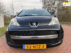 Peugeot 107 - 1.0-12V Millesim 200