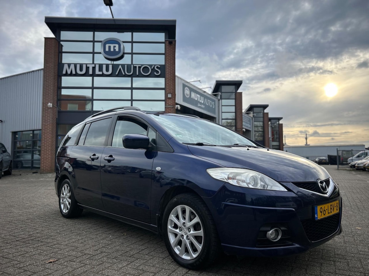 Mazda 5 - 2.0 Katano 7persoon Airco NAP APK - AutoWereld.nl