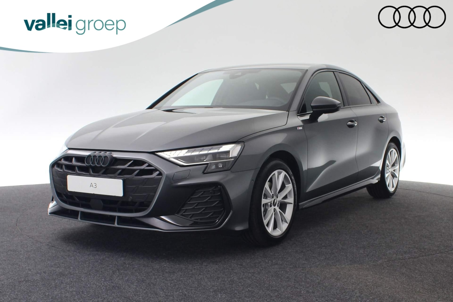 Audi A3 Limousine - 30 TFSI 116 PK S edition | Camera | LED | Park assist | ACC | 17 inch | Stoelverwarming - AutoWereld.nl