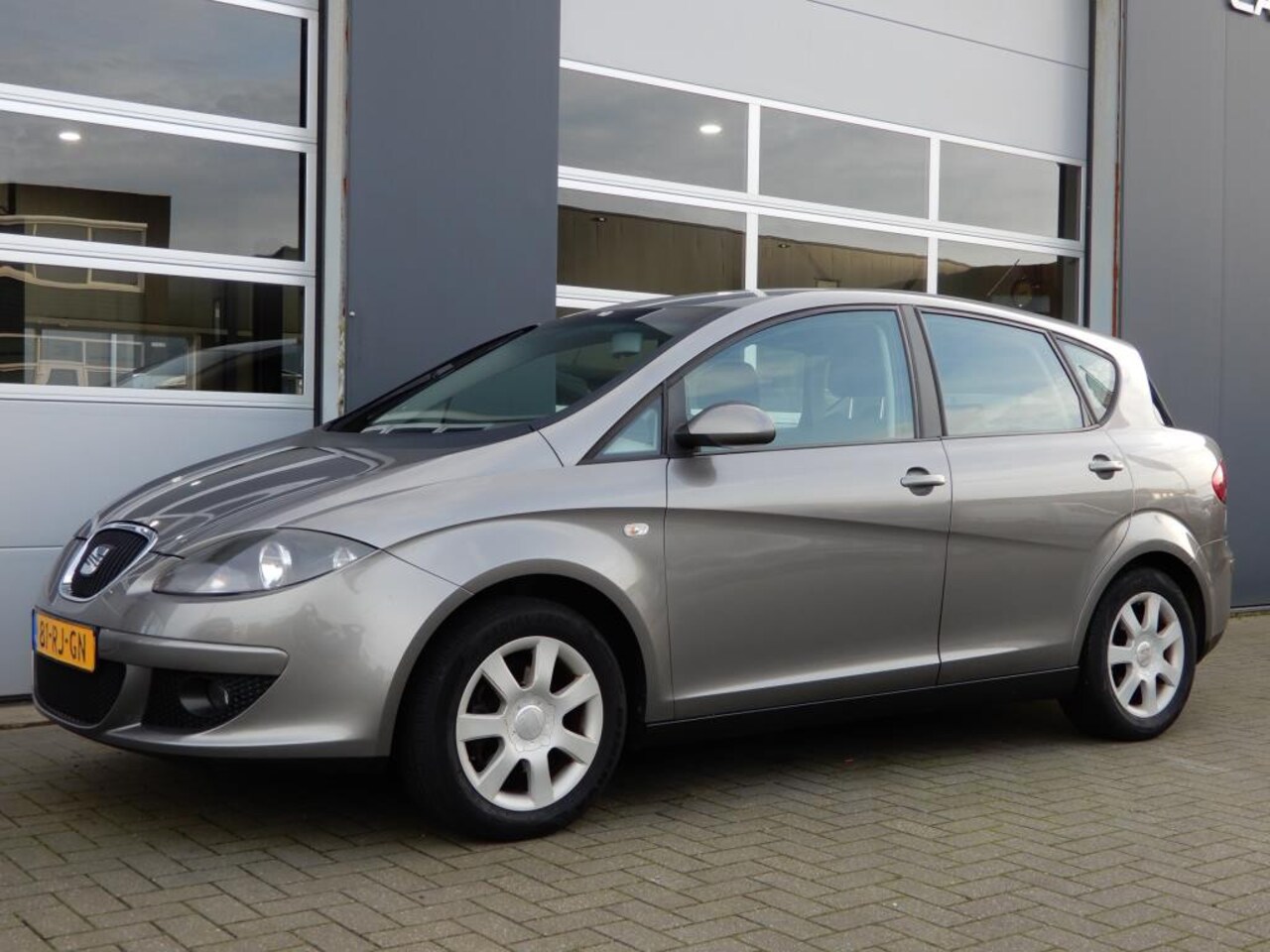 SEAT Toledo - 1.6 Stylance Clima/CruiControl/Trekhaak - AutoWereld.nl