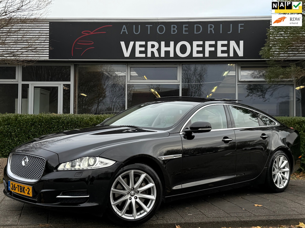 Jaguar XJ - 5.0 V8 - PORTFOLIO - PANORAMA - STOEL MASSAGE / VERW / VERKOEL - VOLLEDIG ONDERHOUD - PARK - AutoWereld.nl