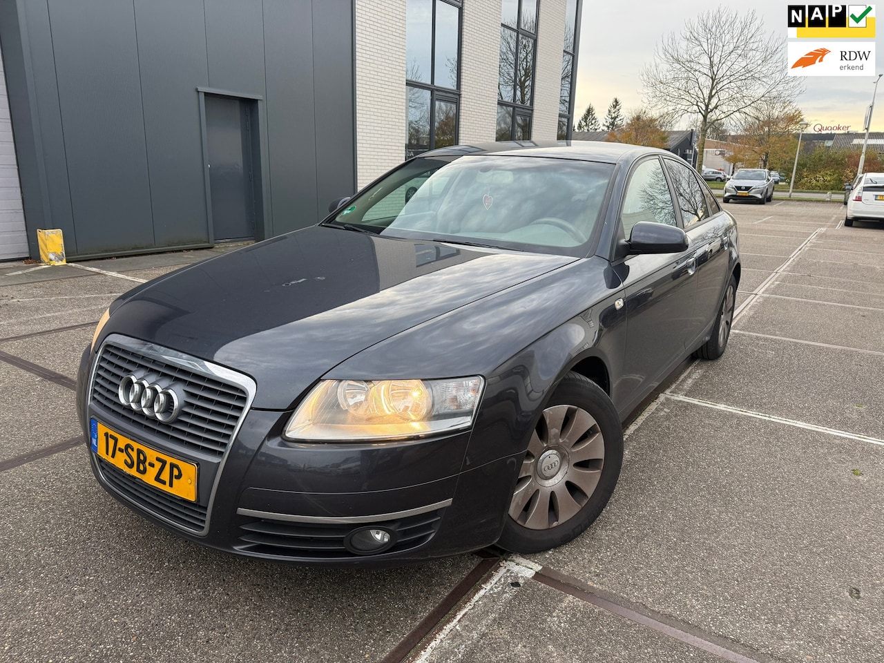 Audi A6 Limousine - 2.4 Pro Line / AUTOMAAT / AIRCO / BOEKJES / 2 SLEUTELS / GOED ONDERHOUDEN / MOTOR EN BAK 1 - AutoWereld.nl