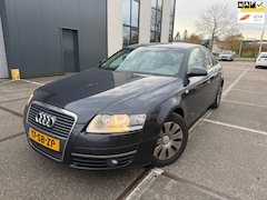 Audi A6 Limousine - 2.4 Pro Line / AUTOMAAT / AIRCO / BOEKJES / 2 SLEUTELS / GOED ONDERHOUDEN / MOTOR EN BAK 1