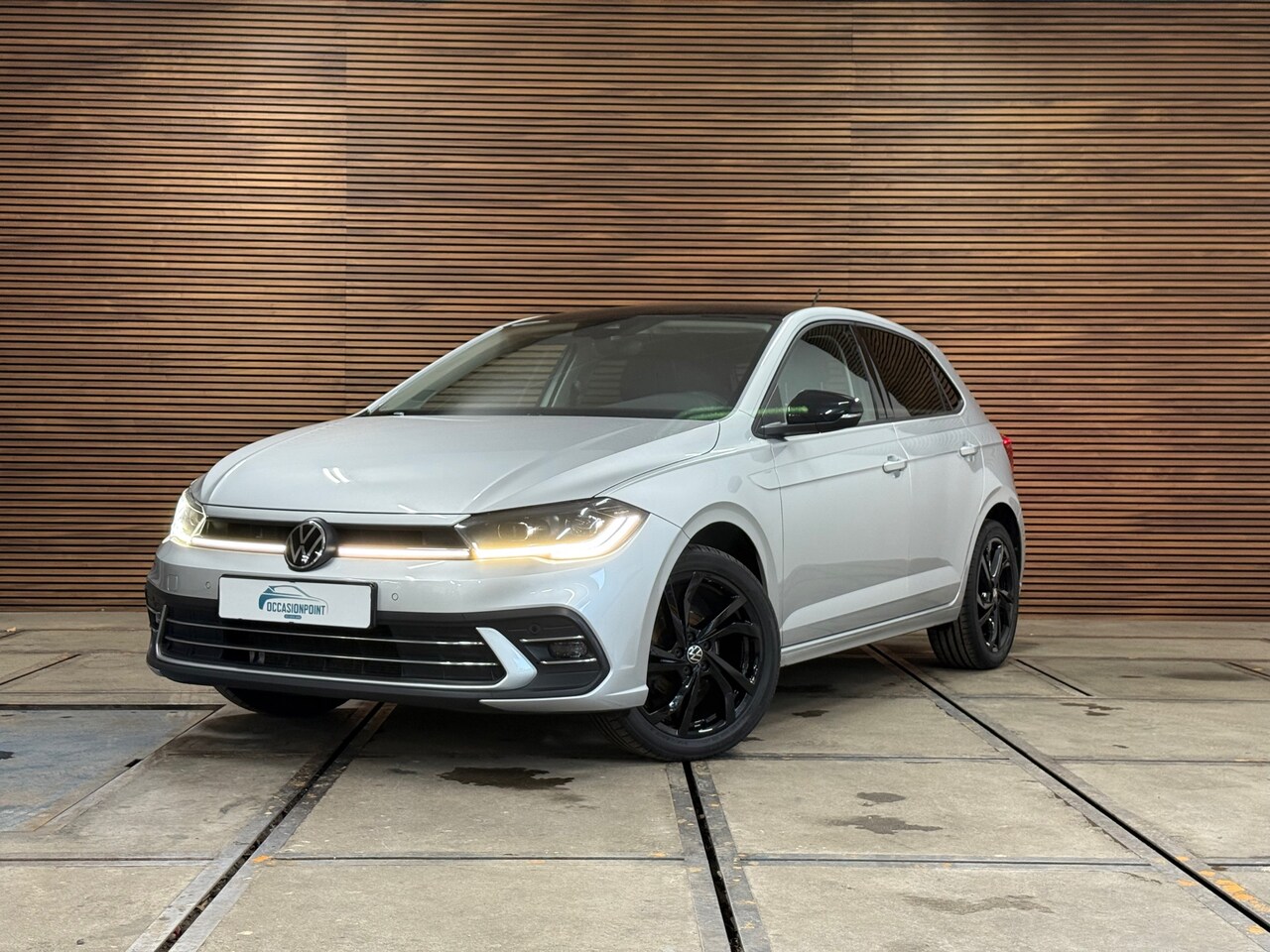 Volkswagen Polo - 1.0 TSI Style | Black Edition | Virtual Cockpit | IQ.Light | Carplay | 17' inch | Velours - AutoWereld.nl