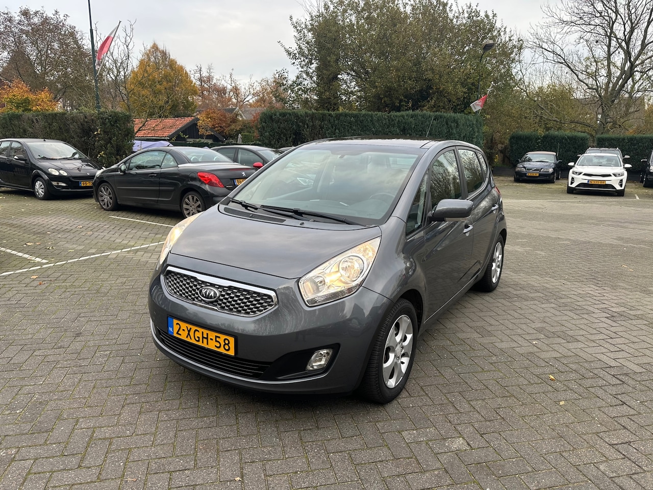 Kia Venga - 1.4 CVVT Fuse 1.4 CVVT Fuse , airco , panoramadak 117.000 km - AutoWereld.nl