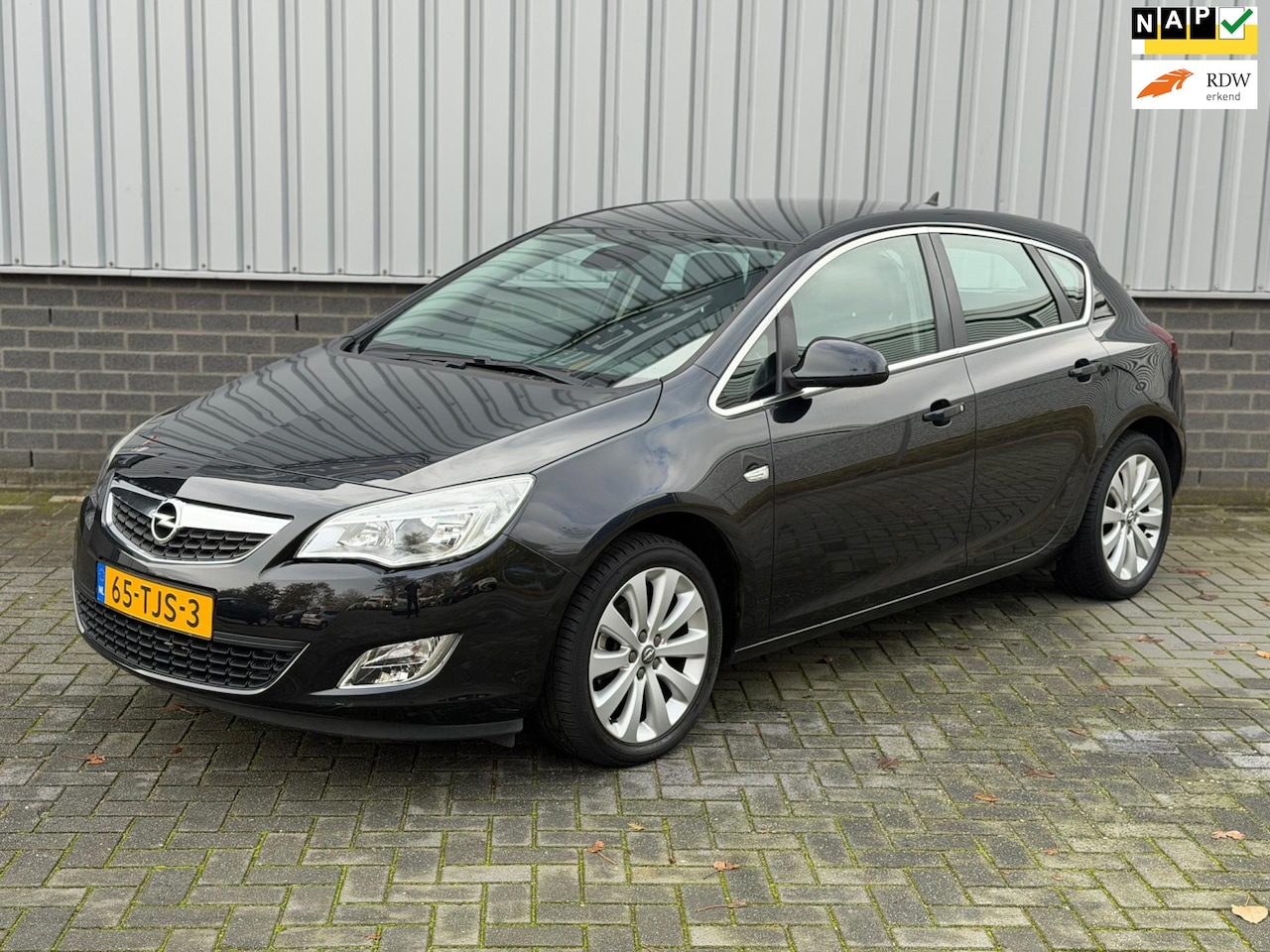Opel Astra - 1.4 Turbo Cosmo |Navi|Airco|CruiseCtrl|PDC|Trekhaak| - AutoWereld.nl