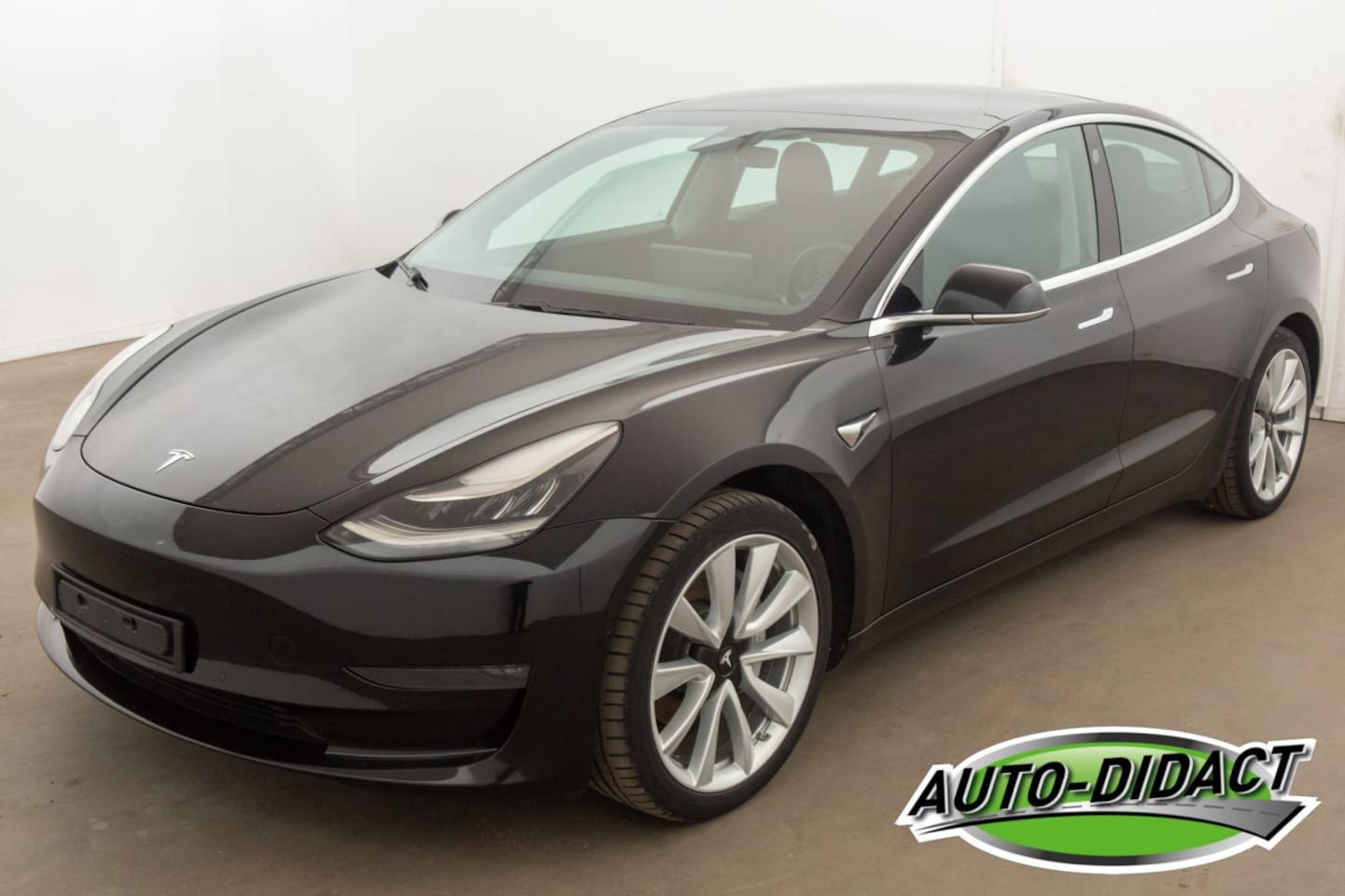 Tesla Model 3 - Longe Range Dual AWD Pano - AutoWereld.nl