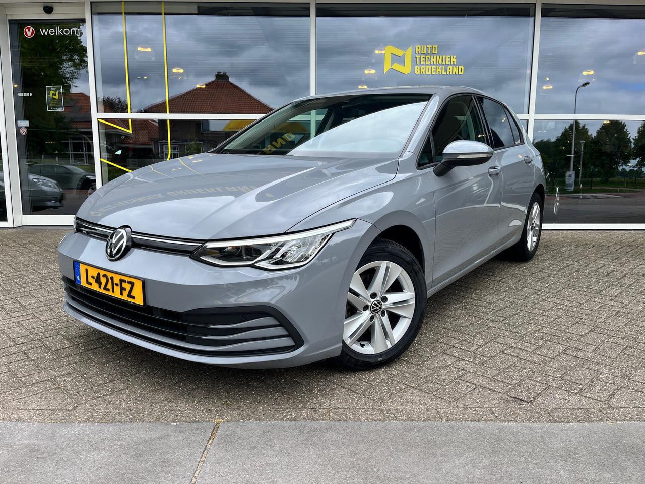 Volkswagen Golf - 1.5 TSI CARPLAY|LED|STUUR/STOEL VERWARMING|CRUISE - AutoWereld.nl