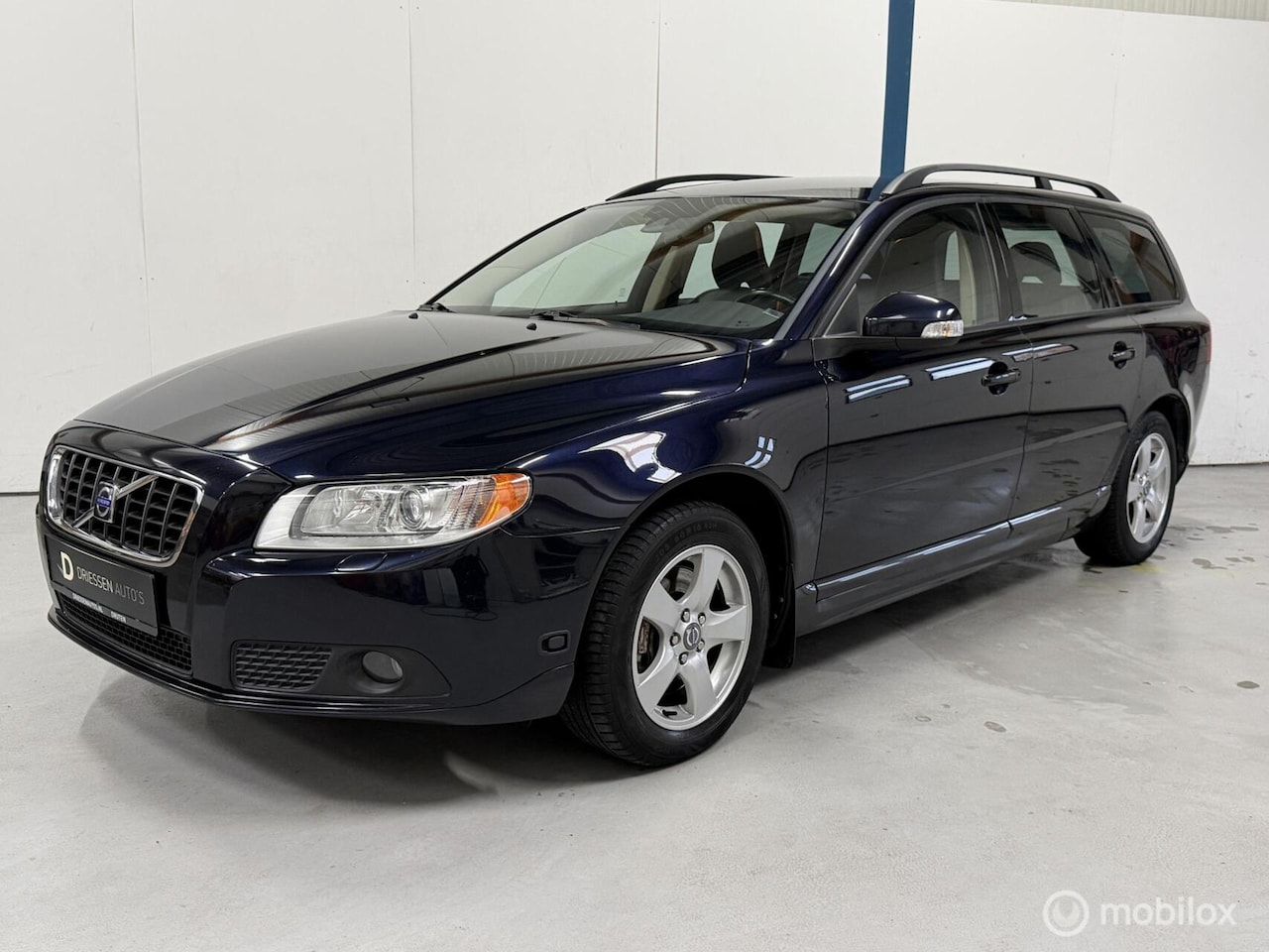 Volvo V70 - 2.5T Momentum XENON / YOUNGTIMER - AutoWereld.nl