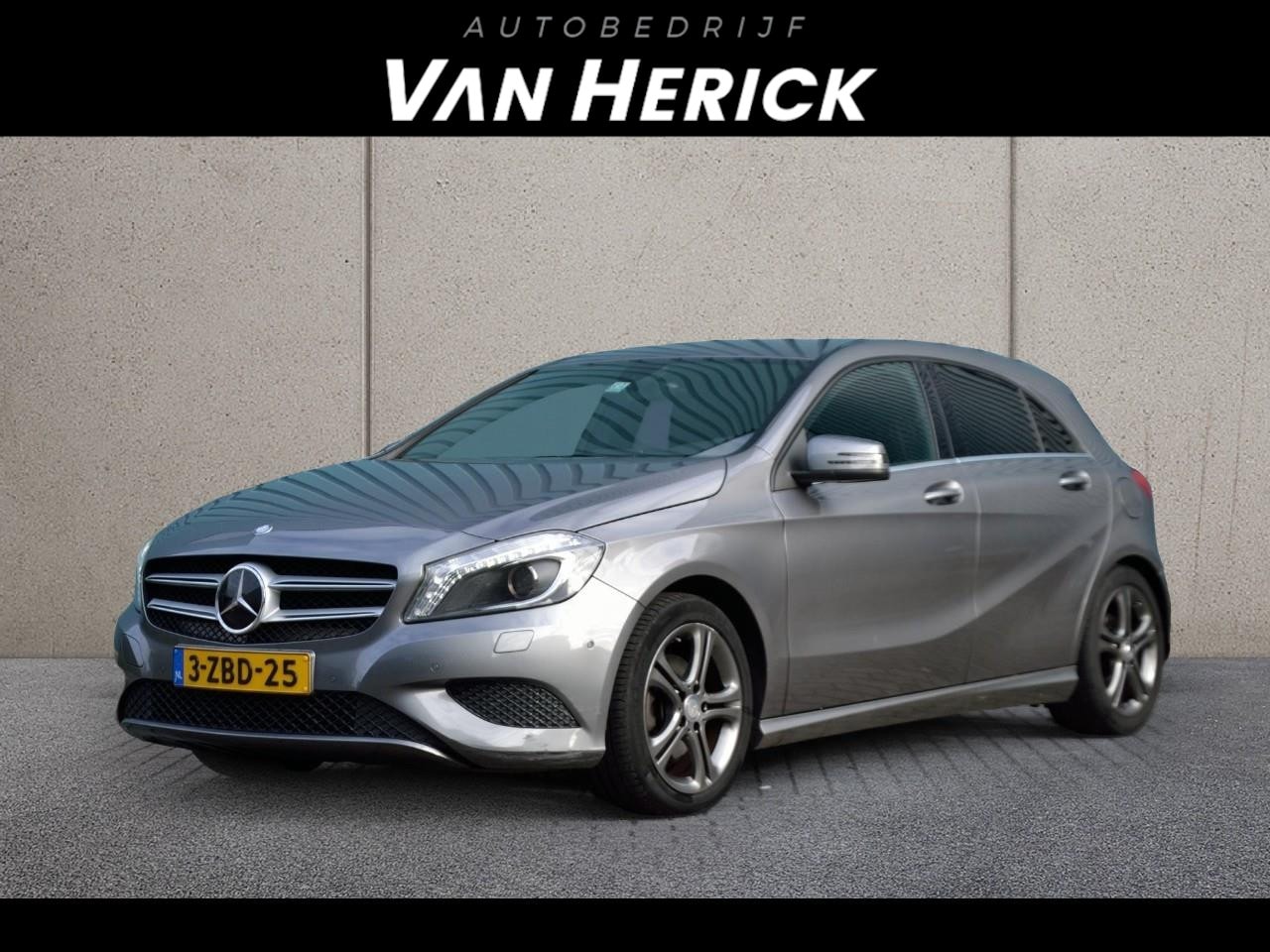 Mercedes-Benz A-klasse - 180 Ambition | Automaat | Cruise | Navi - AutoWereld.nl