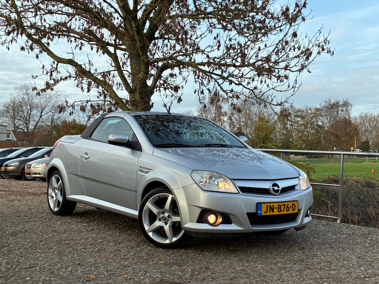 Opel Tigra TwinTop - 1.4-16V Cabrio | Half leder + Airco nu €2.650,-!! - AutoWereld.nl