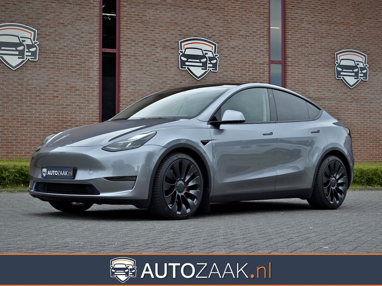 Tesla Model Y - Performance AWD | Quicksilver - AutoWereld.nl