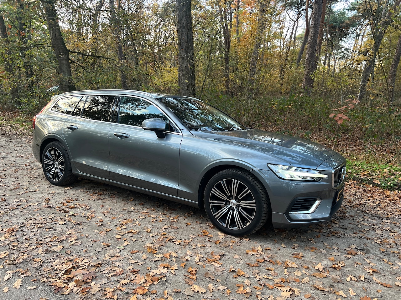 Volvo V60 - 2.0 T6 Twin Engine AWD Inscription - AutoWereld.nl