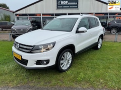 Volkswagen Tiguan - 1.4 TSI Sport&Style Cruise controle/Climate Controle/Trekhaak