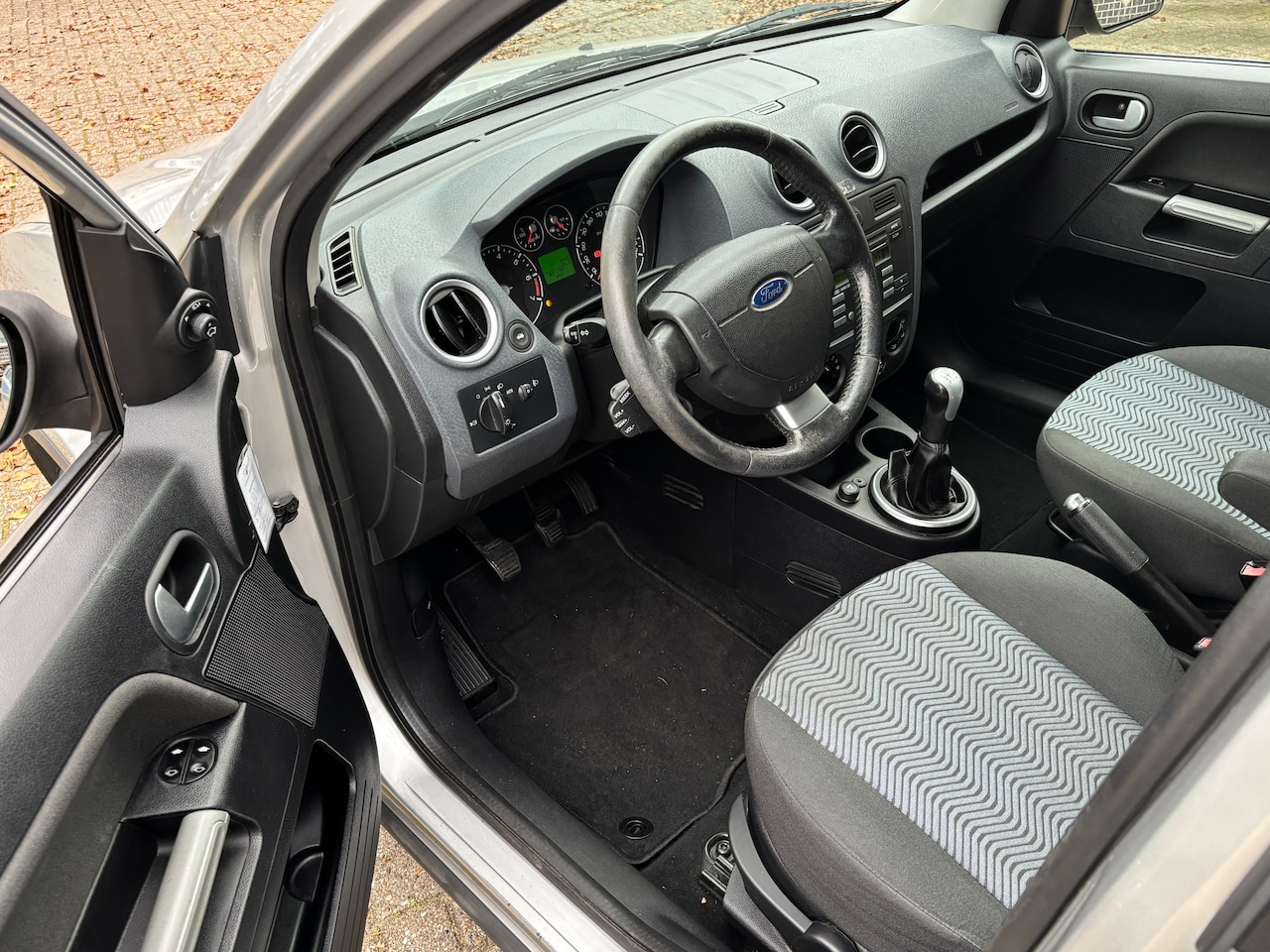 Ford Fusion - 1.6-16V Futura | Airco. Trekhaak. Nette auto