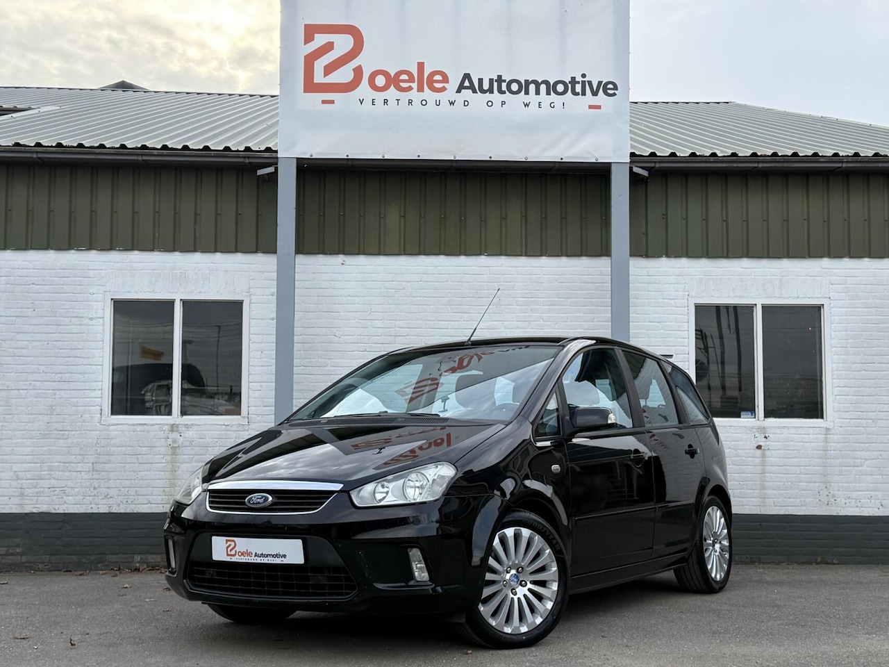 Ford C-Max - 2.0-16V Titanium Automaat / CARPLAY / Camera / PDC / Trekhaak - AutoWereld.nl