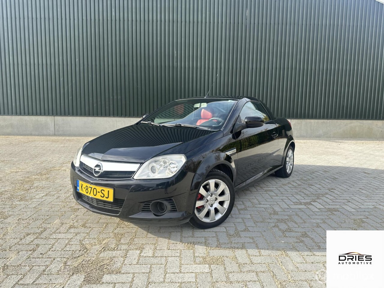 Opel Tigra TwinTop - 1.4-16V Enjoy l Cabrio l - AutoWereld.nl