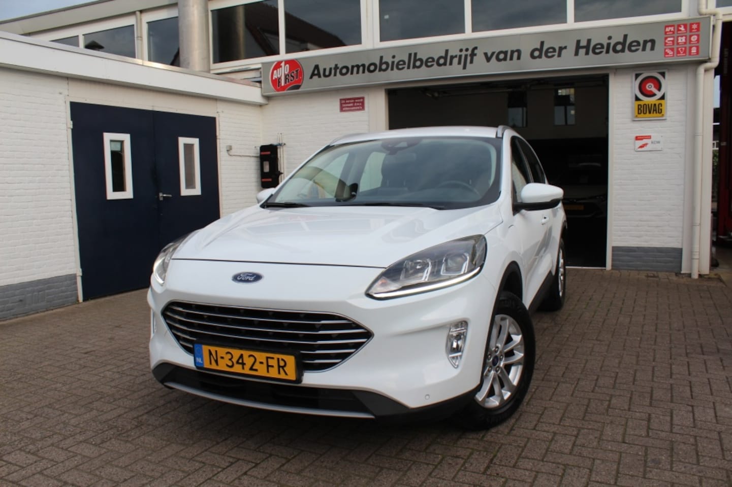 Ford Kuga - 2.5 PHEV Titanium 2.5 PHEV Titanium - AutoWereld.nl