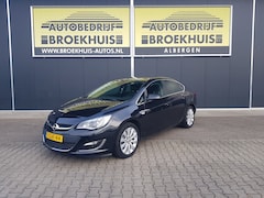 Opel Astra - 1.4 Turbo Cosmo