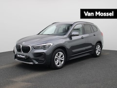 BMW X1 - xDrive25e Executive | Automaat | LMV | Parkeer sensoren | Camera | Climate control | Stoel