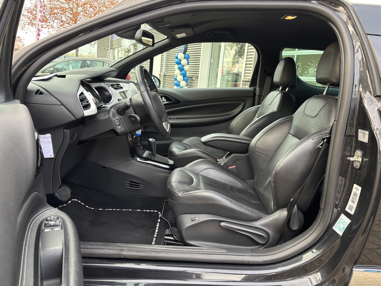 Citroën DS3 - 1.6 So Chic | Org-NL auto. Performance pack. Leder. Navi. Automaat.