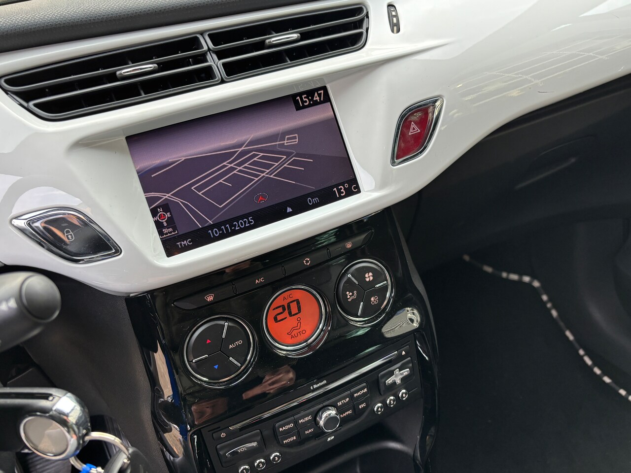 Citroën DS3 - 1.6 So Chic | Org-NL auto. Performance pack. Leder. Navi. Automaat.