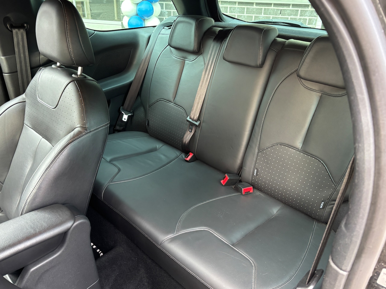 Citroën DS3 - 1.6 So Chic | Org-NL auto. Performance pack. Leder. Navi. Automaat.